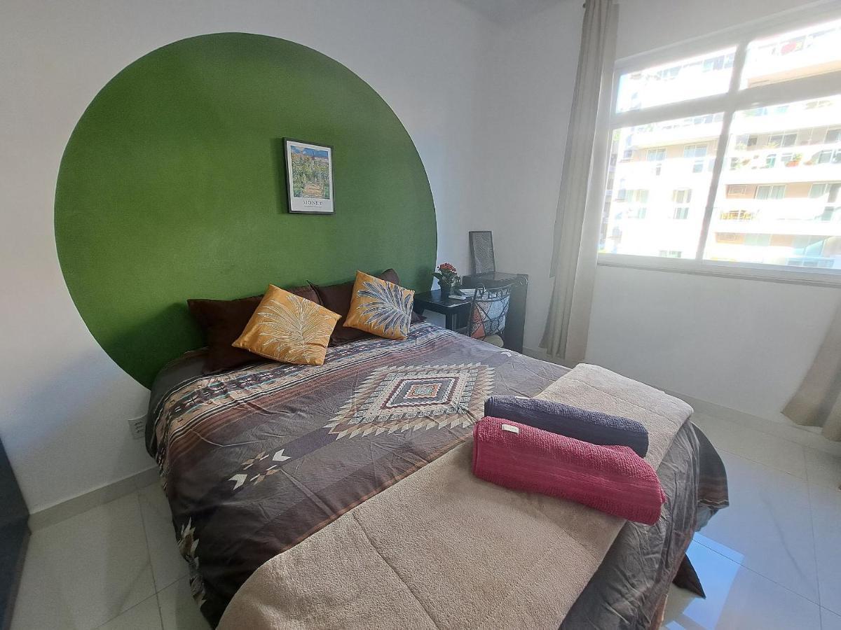 Quarto Privativo No Melhor De Botafogo Com Anfitria - Home With Host Rio de Janeiro Exterior foto